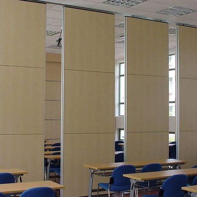 品質  Movable Modern Motorized Acoustic Walls And Partitions Electrically Operated Partition Walls Easy To Operate Movable Partition Systems 工場